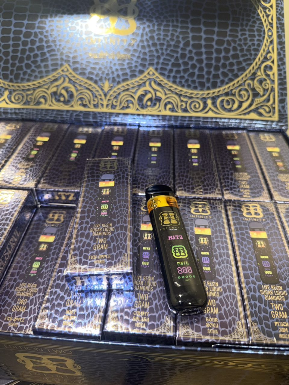 HITZ INFINITY BLUE LABEL 2G DISPOSABLE – HITZ INFINITY EDITION TWO – LIVE RESIN SUGAR LIQUID DIAMONDS